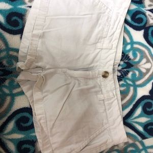 Aeropostale white shorts size 3/4 juniors